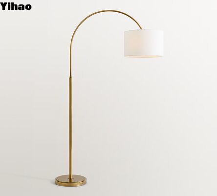 Vật liệu đồng Đèn sàn có độ cao điều chỉnh với đèn LED màu trắng ấm áp 3500K cho phòng khách phòng ngủ