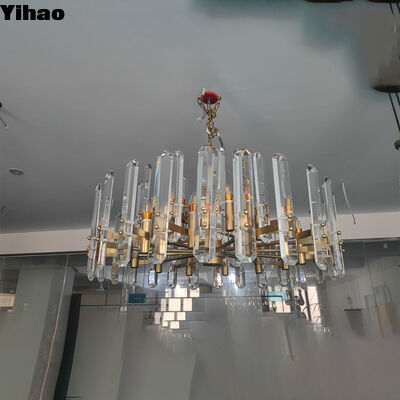 Yihao Luxury Brass Body Crystal Shade Chandelier với 3500K Đèn treo LED trắng ấm cho phòng ăn