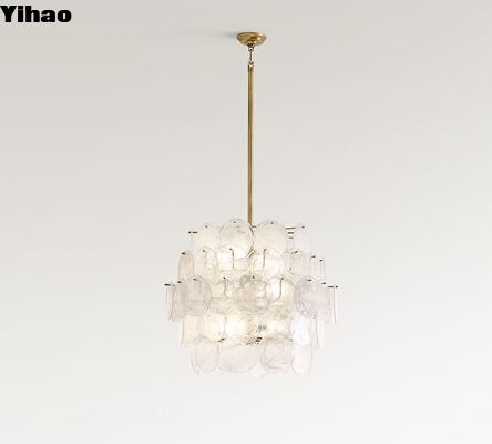 Chiếc đèn chùm treo thân bằng đồng Yihao với ánh sáng trắng ấm áp 2700K và chiều cao điều chỉnh cho phòng khách