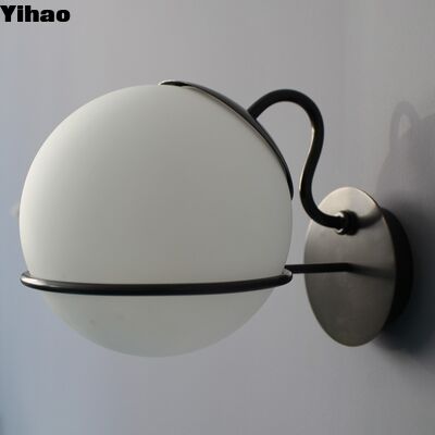 Thiết kế hiện đại Iron Body Wall Lamp với 3500K LED trắng ấm cho phòng khách và phòng ngủ